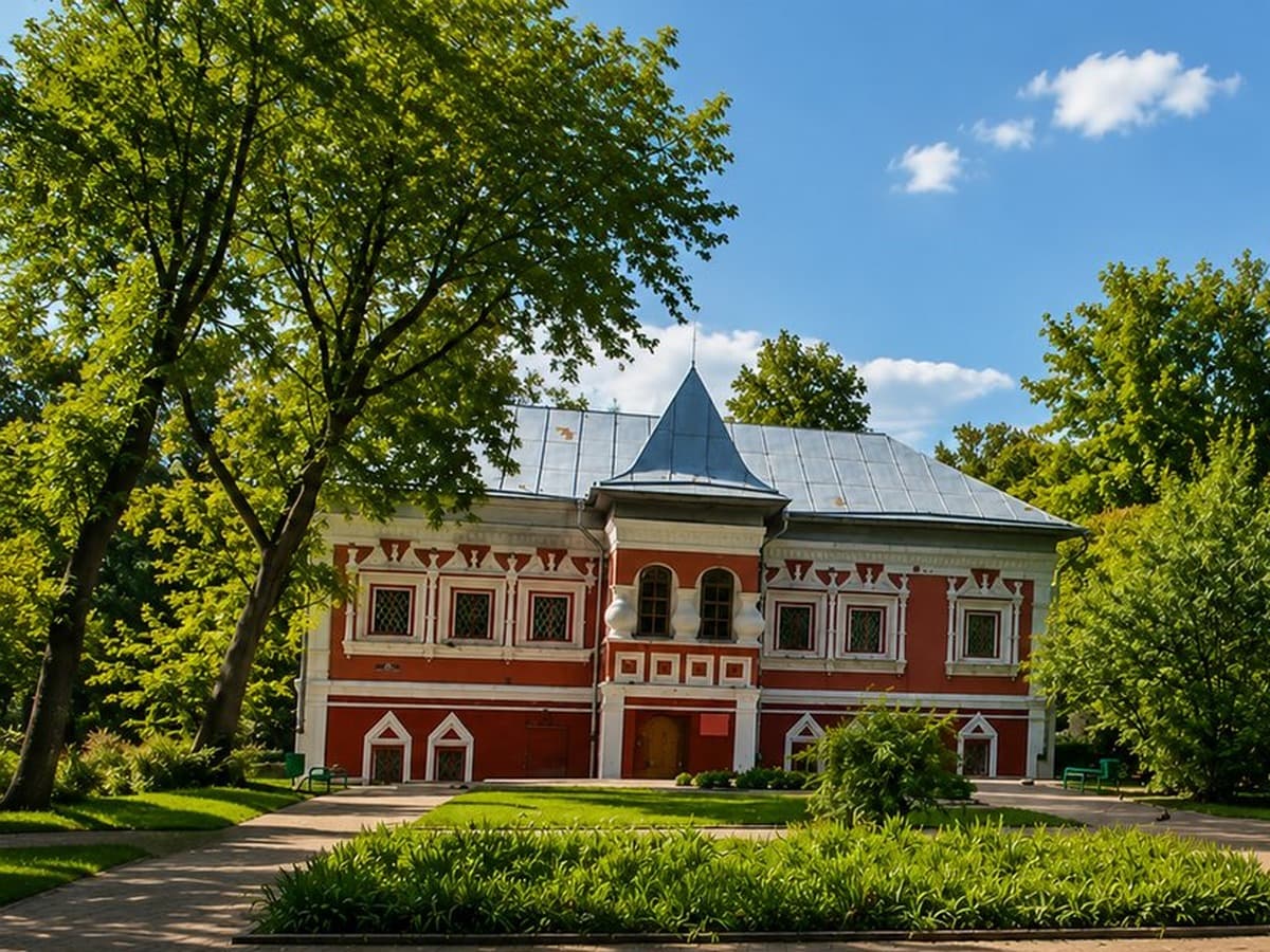 Калуга — старинный купеческий особняк в историческом центре